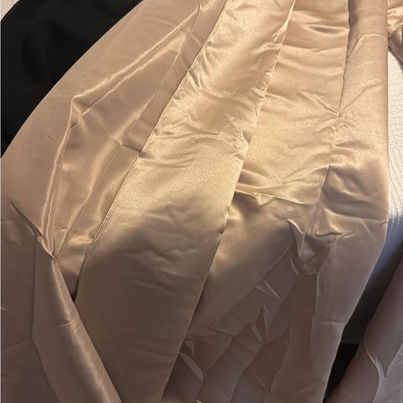 Stunning One Shoulder Gold Dress - Picture 6 of 10